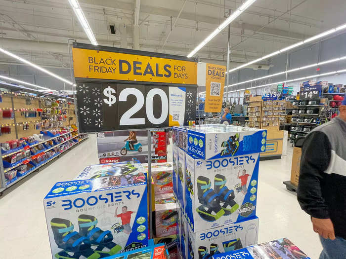 Like the Walmart in New York, the bins centered along the wide aisles held many of the prominently promoted Black Friday deals on products like bedding, toys, and home goods.