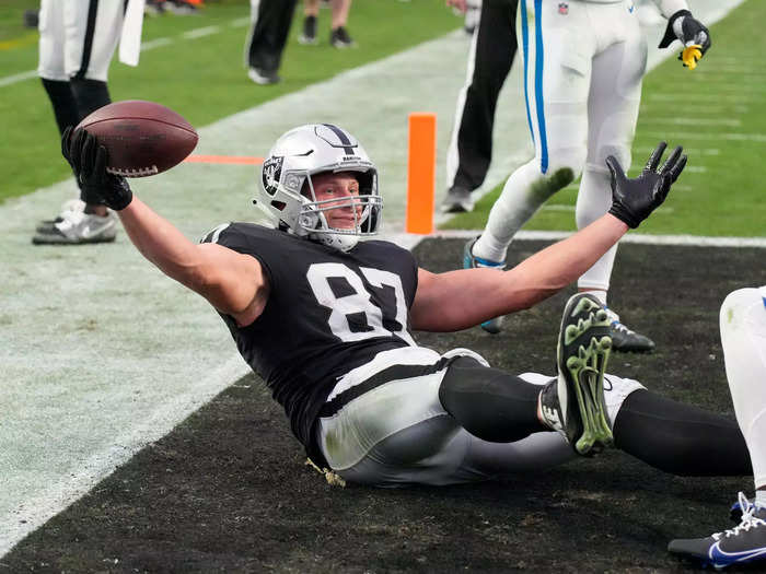 Foster Moreau, TE, Las Vegas Raiders