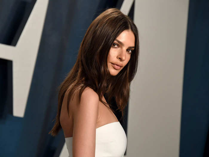 November 2022: Davidson and Emily Ratajkowski reportedly begin dating.