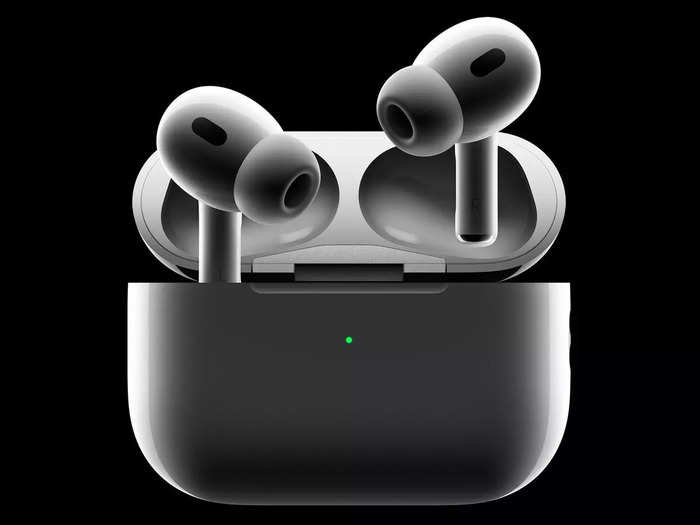 Apple AirPods — Top 3