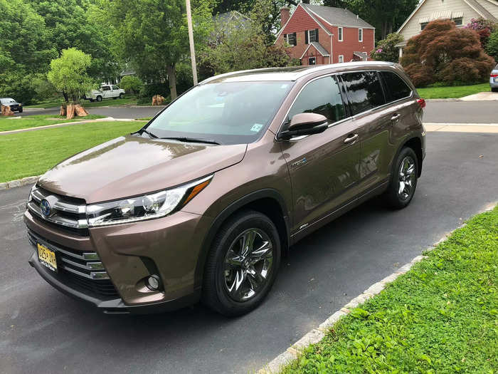 10. Toyota Highlander Hybrid — 244,994 miles