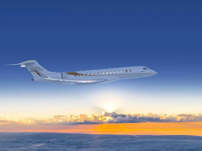 However, according to private charter company Liberty Jet, which was founded on cost transparency, the price to operate a Global 8000 is about $9000 per hour.