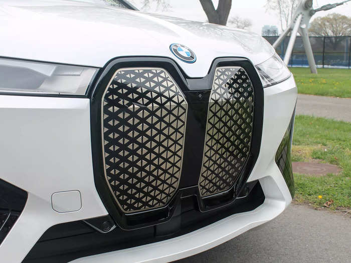 Like a lot of EVs these days, the iX gets slim, futuristic LED lights in front and in back.