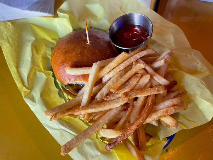 I ended up choosing the Blockbuster Burger accompanied with a side of tasty fries.