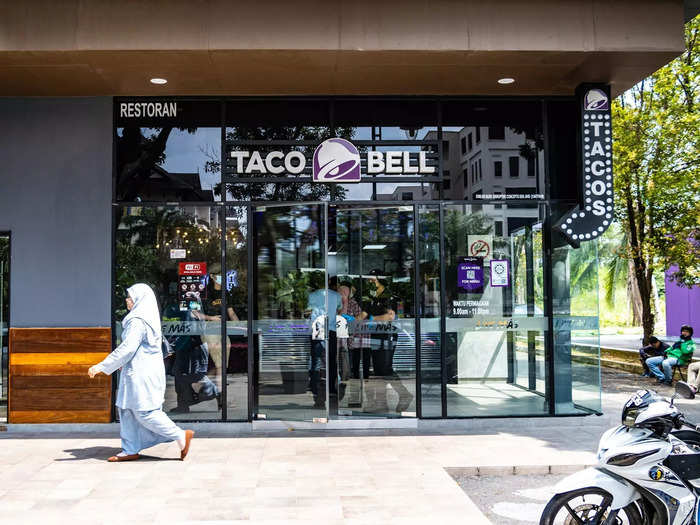 Taco Bell is one of the most popular fast food chains in Malaysia. One of the chain