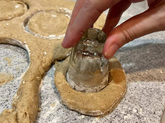 Of course, every doughnut needs a hole. Cue this shot glass, again coated in flour.