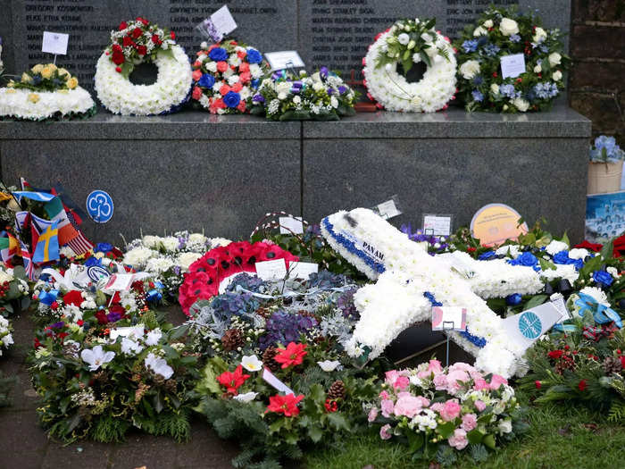 On the 30th anniversary of the bombing on December 21, 2018, people visited the memorial of the victims in Lockerbie and placed floral tributes to honor them.