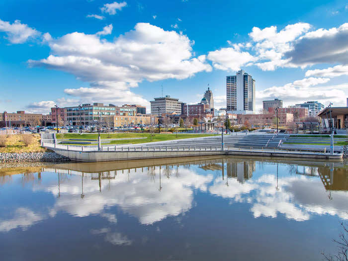 Families with kids will enjoy a trip to Fort Wayne, Indiana, for an immersive museum and a new zoo exhibit.