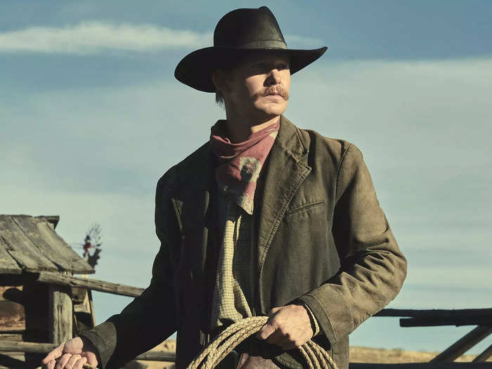 Brian Geraghty plays Zane Davis, a ranch foreman working at Yellowstone.