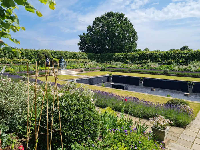 I visited the Sunken Gardens, where Harry and Meghan posed for their engagement photos in 2017.