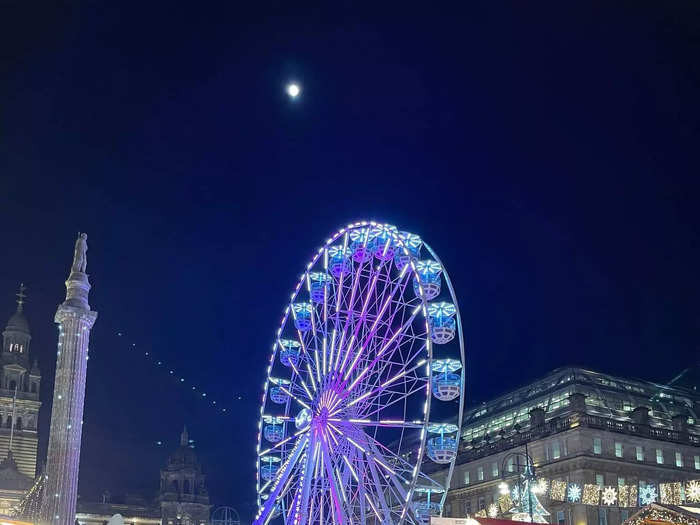 Scotland has many Christmas markets, but my favorite one is held on Glasgow