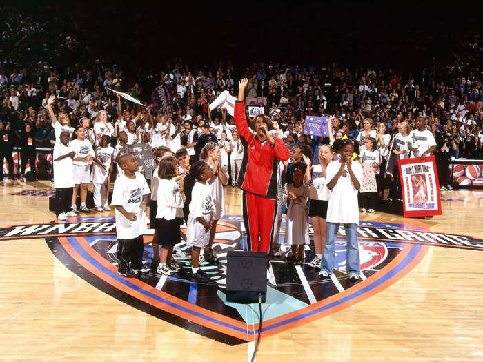 Whitney Houston — yes, that Whitney Houston — sang the national anthem at center court