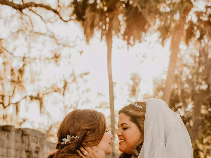 In many shots, couples seemed to only have eyes for each other.