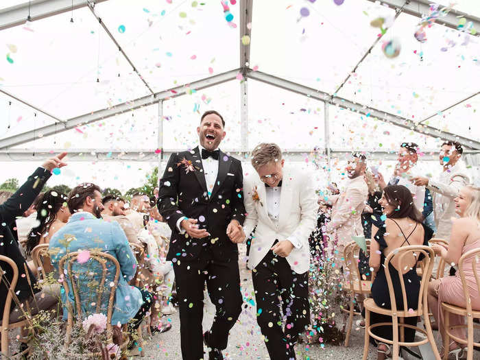 Photographers captured countless picture-perfect moments at 2022 weddings.