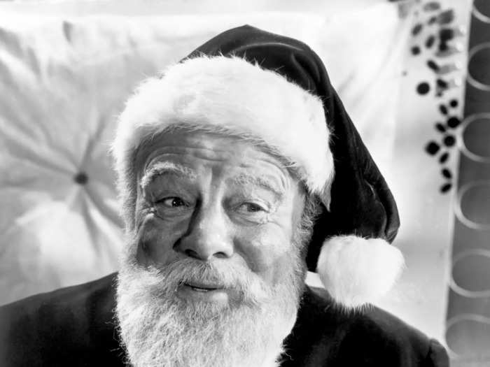 Edmund Gwenn, who starred in the original "Miracle on 34th Street" (1947), is the only actor ever to win an Oscar for the role.