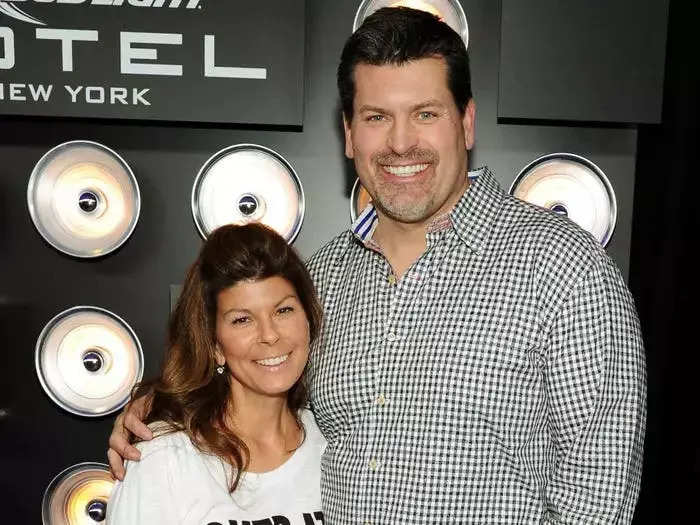 Mark Schlereth is now a slimmed-down commentator on Fox Sports.