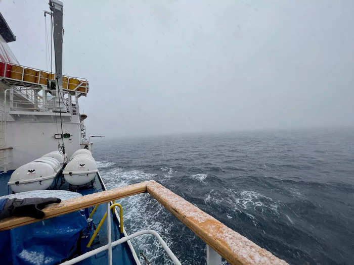 Videos on social media over the past few weeks have painted a worrisome picture of the rough sea between South America and Antarctica. And, they aren