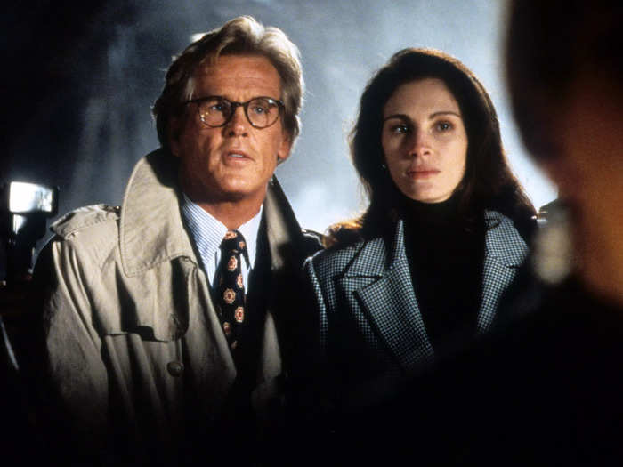 Critics argued that "I Love Trouble" leads Nick Nolte and Julia Roberts were a mismatch for the film.