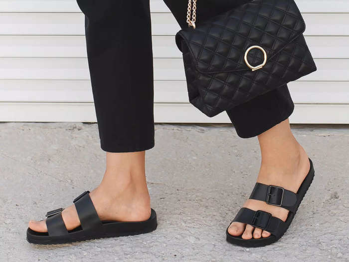 Minimalist sandals allow for more attention to be given to your outfit.