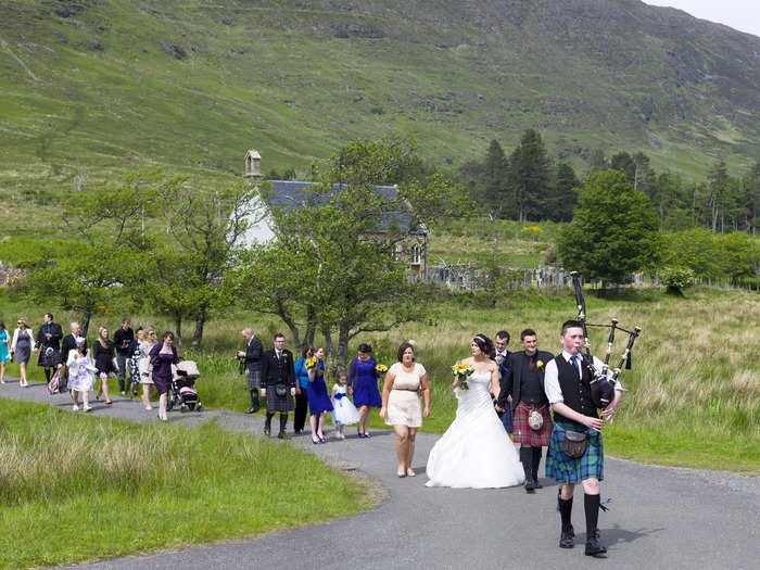 Many Scottish weddings also opt to have a bagpiper.