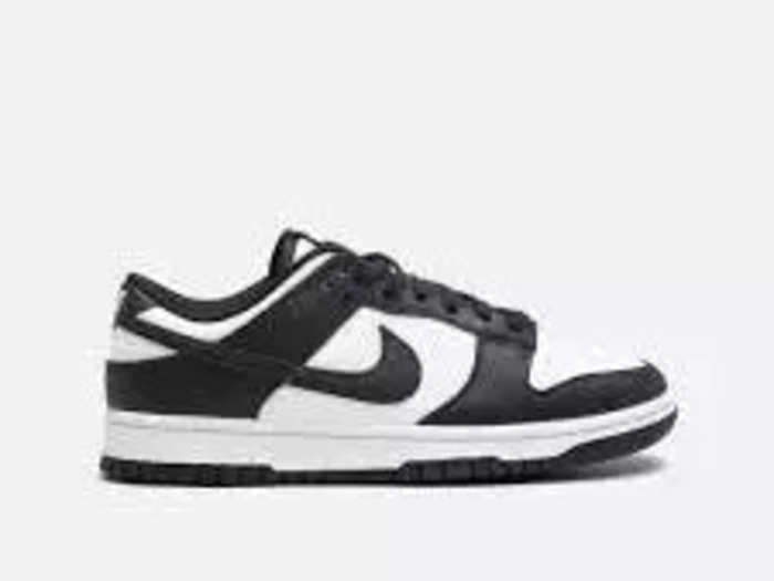 1. Nike Dunk Low Retro White Black "Panda"