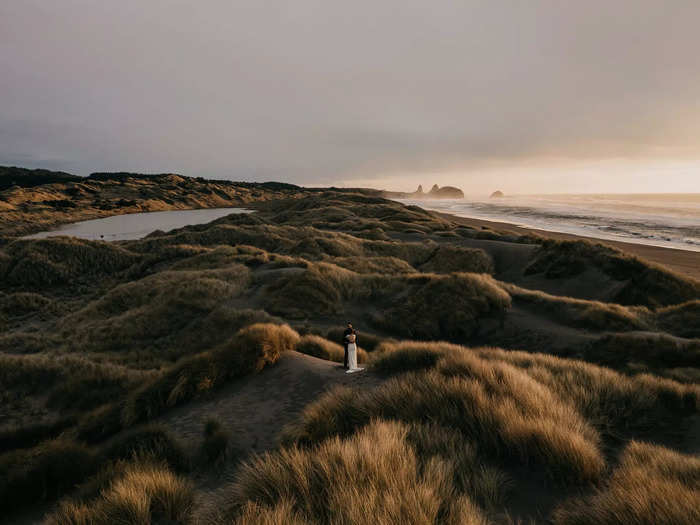 Can you spot the bride and groom in the Oregon countryside?