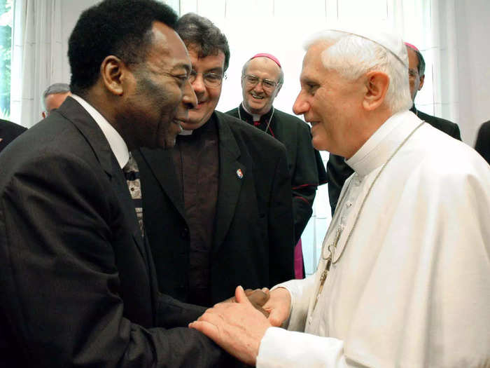 He also met Pope Benedict XVI in 2005 …