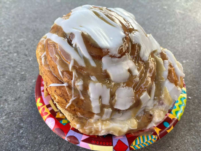 While in Magic Kingdom, I tried a cinnamon roll at Gaston