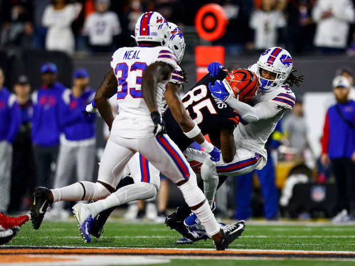 During the opening quarter at Paycor Stadium, Hamlin made a tackle on Bengals wide receiver Tee Higgins.