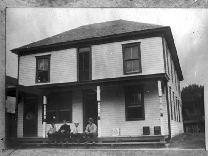 At its peak, the 200 residents of Clements had access to a bank, barber shop, blacksmith, church, dance hall, grocery, library, restaurant, school, hotel, and a stone arch bridge, per Legends of Kansas.