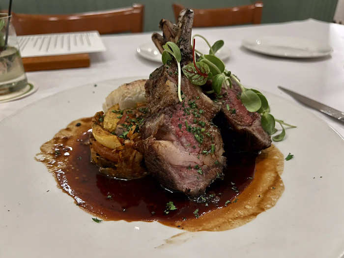 I ordered the rack of lamb, one of the most expensive entrées on the menu.