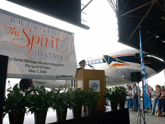 A permanent exhibition was created for the 767 at the Delta Flight Museum in Atlanta that same year.