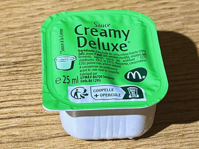 They came with a choice of ketchup or creamy deluxe sauce.