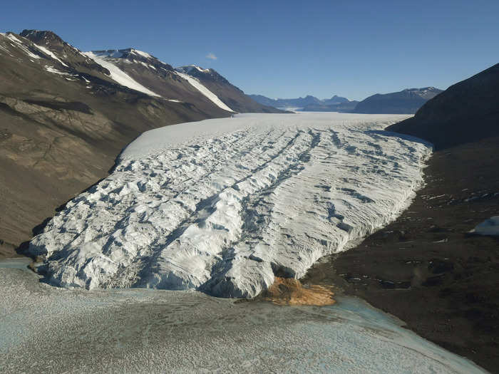 More than a century later, scientists found what causes the bloody river: iron salts seeping out of the ice that turn red when they make contact with the air.