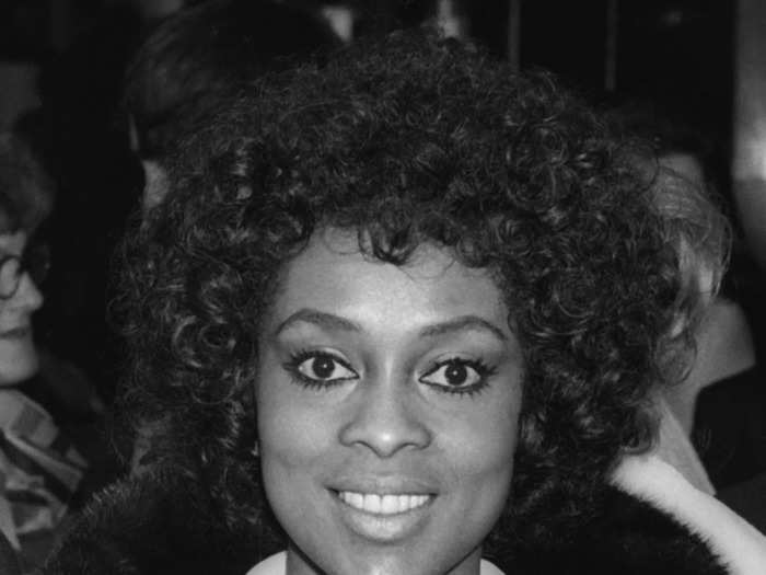 February 1971: Lola Falana attended the Golden Globe Awards wearing a bejeweled turtleneck top.