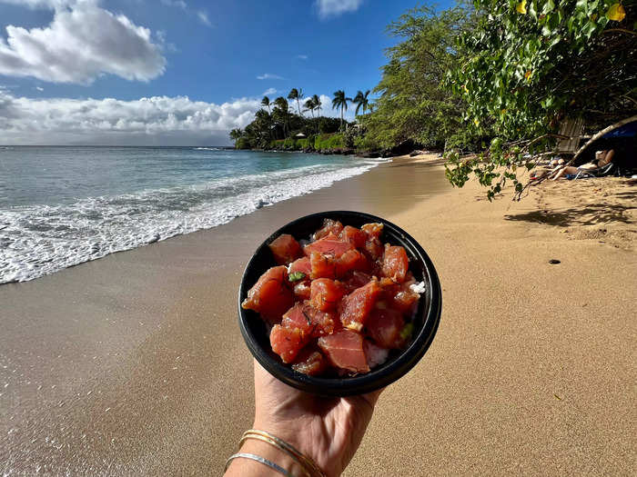 With an abundance of tropical fruits and fresh fish, Hawaii is a paradise for foodies.