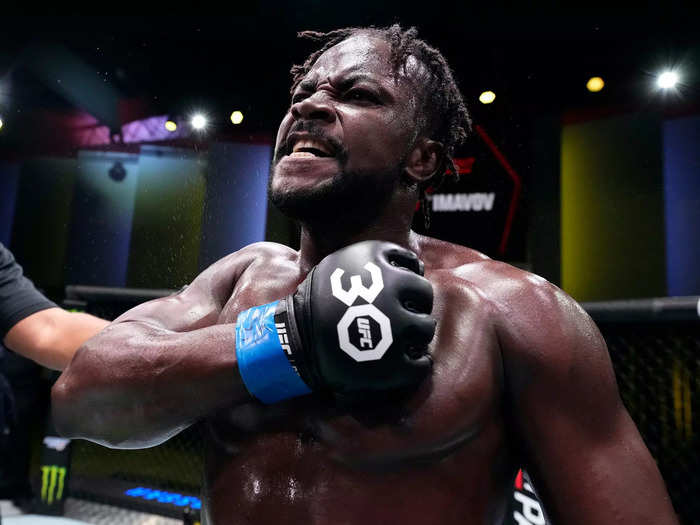 With victory, Abdul Razak Alhassan preserved his flawless finishing rate and advanced his pro MMA record to 12 wins (12 knockouts) against five losses.