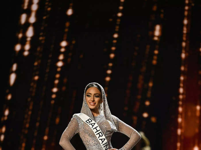 The built-in hood on Miss Bahrain Evlin Khalifa