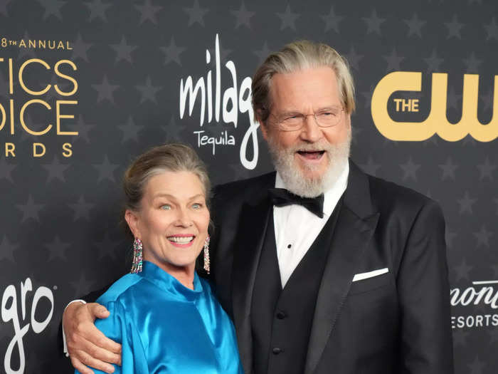 Jeff Bridges posed alongside his wife Susan Geston before being honored with the Lifetime Achievement Award in honor of his staggering 70-year career in Hollywood.