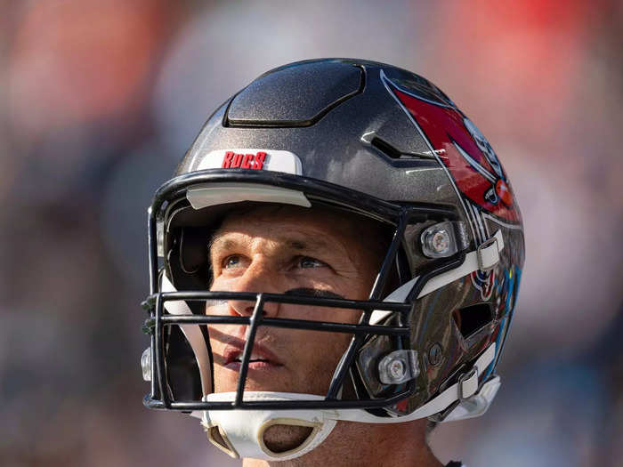 Before afternoon games, Brady makes receivers prepare to stare into the sun by catching balls from the direction where the sun will shine during the game.