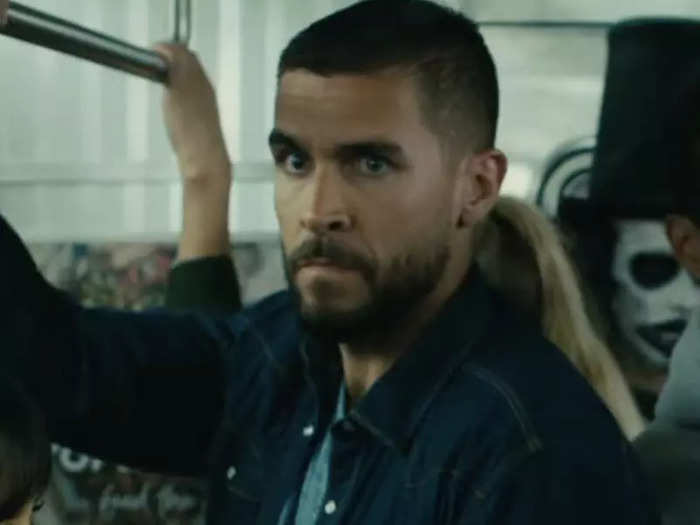 David (Josh Segarra)