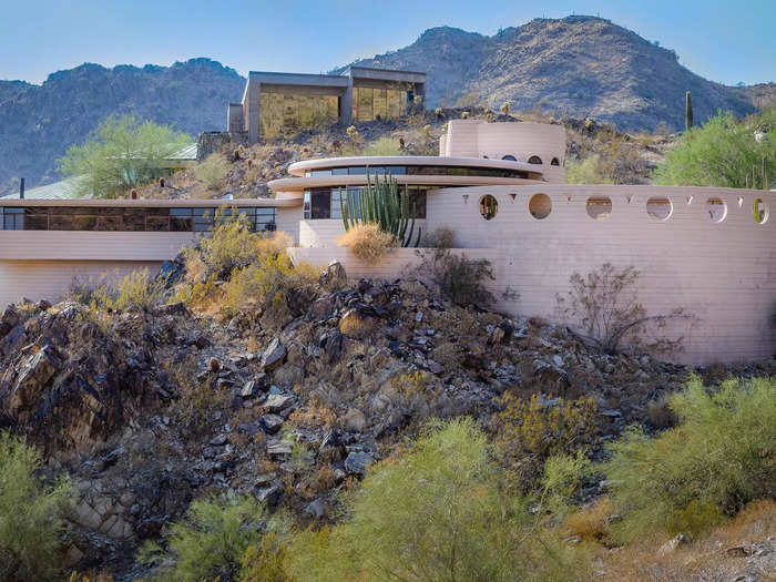 The Norman Lykes House, also known as the Circle Sun House, was one of just 14 circular homes designed by famed architect Frank Lloyd Wright.