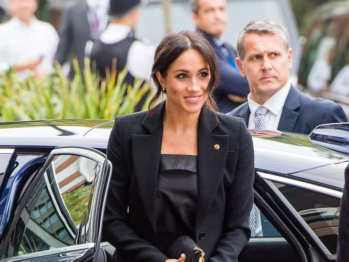 For the 2018 WellChild Awards in London, Meghan Markle chose a timeless suit in all-black.