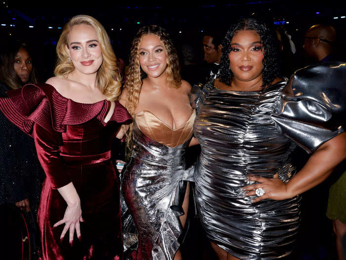 When Beyoncé left the stage, all three stars posed for a photo together.