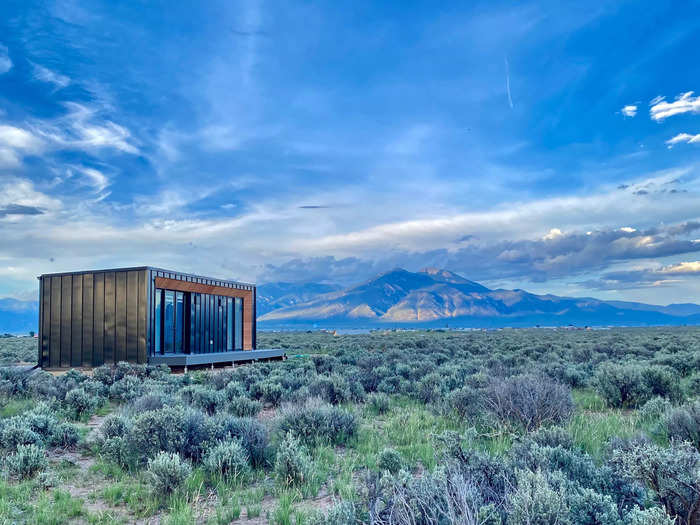 One of my dream stays is this high-desert home in New Mexico that I think is ideal for stargazing.