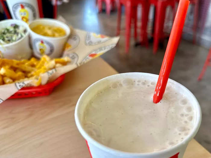 I tried the chocolate shake, which was not very chocolatey. But the ice-cold shake does acts as a nice palate cleanser as you move up in spice levels.