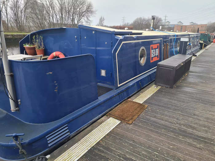 Michael and Claire were recognized as superhosts just a few months after putting the houseboat on Airbnb.