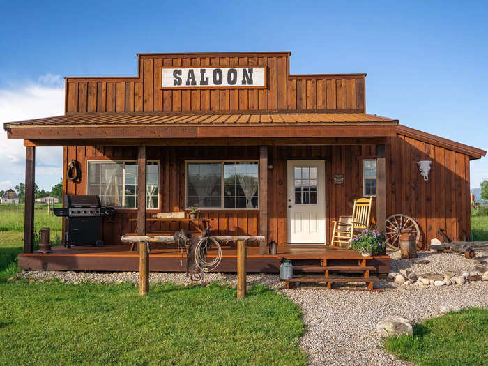 Western Saloon