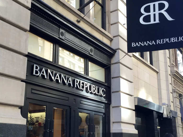 Gap and Banana Republic: up to 74 stores