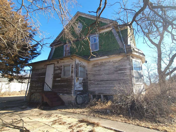 Soon after, Eddie and Julie heard about the possibility the house could be torn down if a new owner wasn